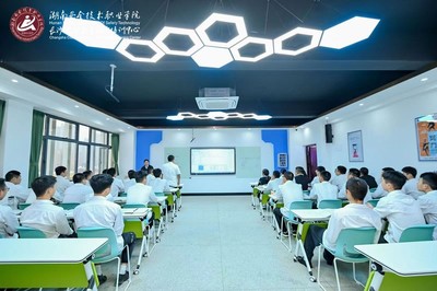 產教融合新篇章 安培中心攜手三企共建軟件與網絡安全產業學院，賦能上海網絡信息安全軟件開發